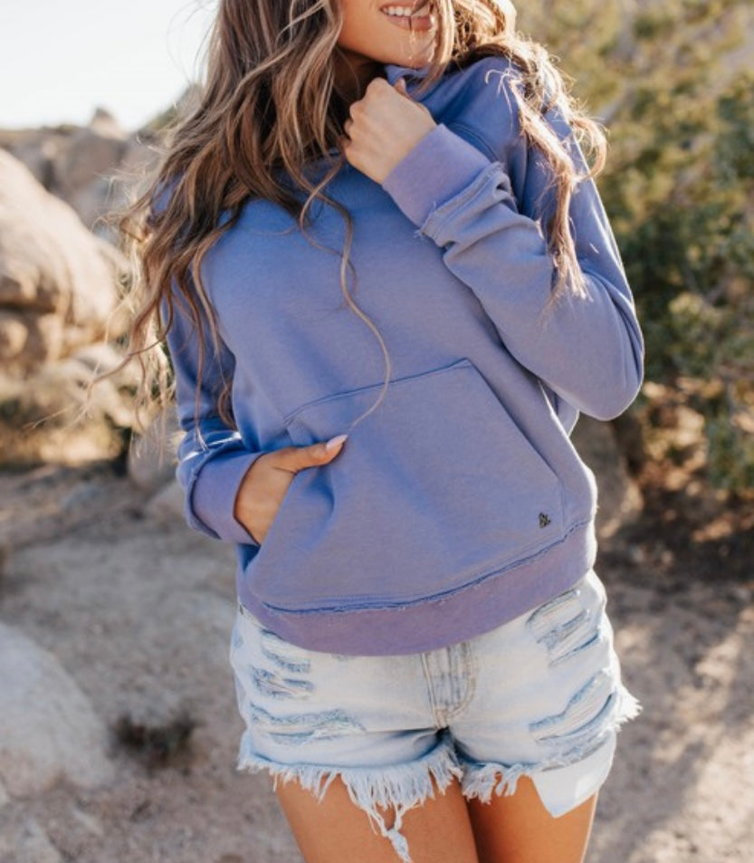 Elevated Edge Hooded Pullover in Periwinkle